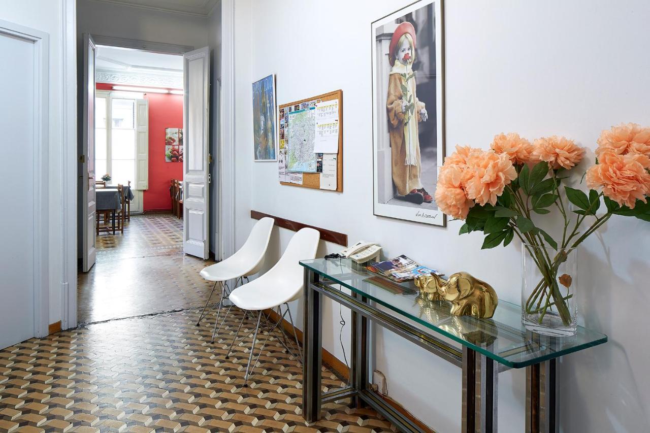 B&B Estudiantes Balmes Барселона Экстерьер фото
