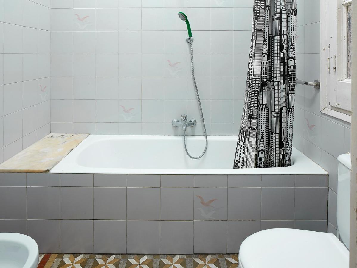 B&B Estudiantes Balmes Барселона Экстерьер фото